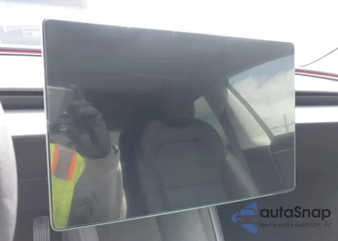 2025 Tesla Model 3 Long Range All-Wheel Drive from USA, damaged, VIN 5YJ3E1EB5SF960787